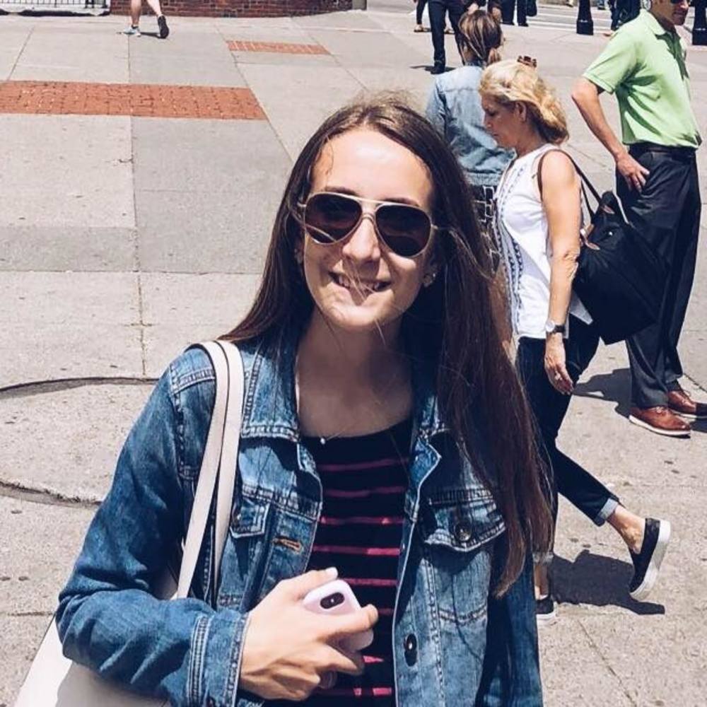 Meet your Posher, Kylee